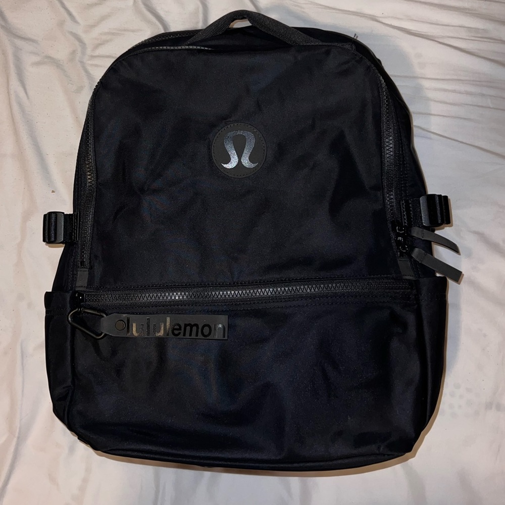 Lululemon New Crew Backpack 22L (Black)